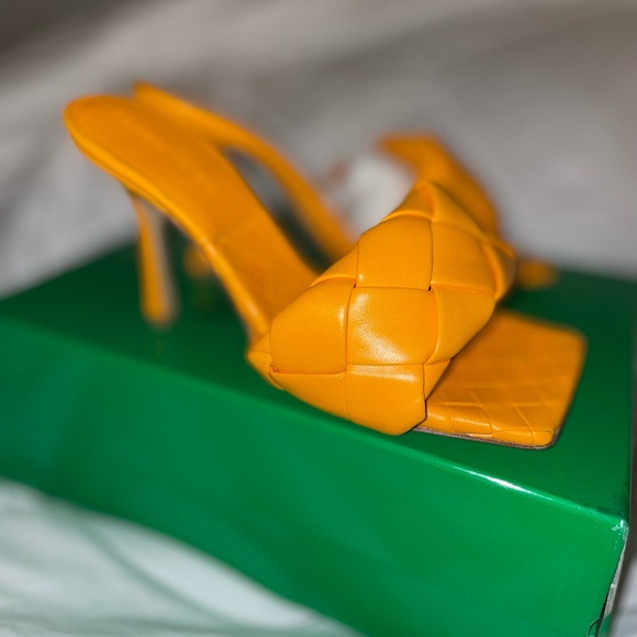 Bottega lido sandals in Tangerine size 39 - Picture 4 of 4